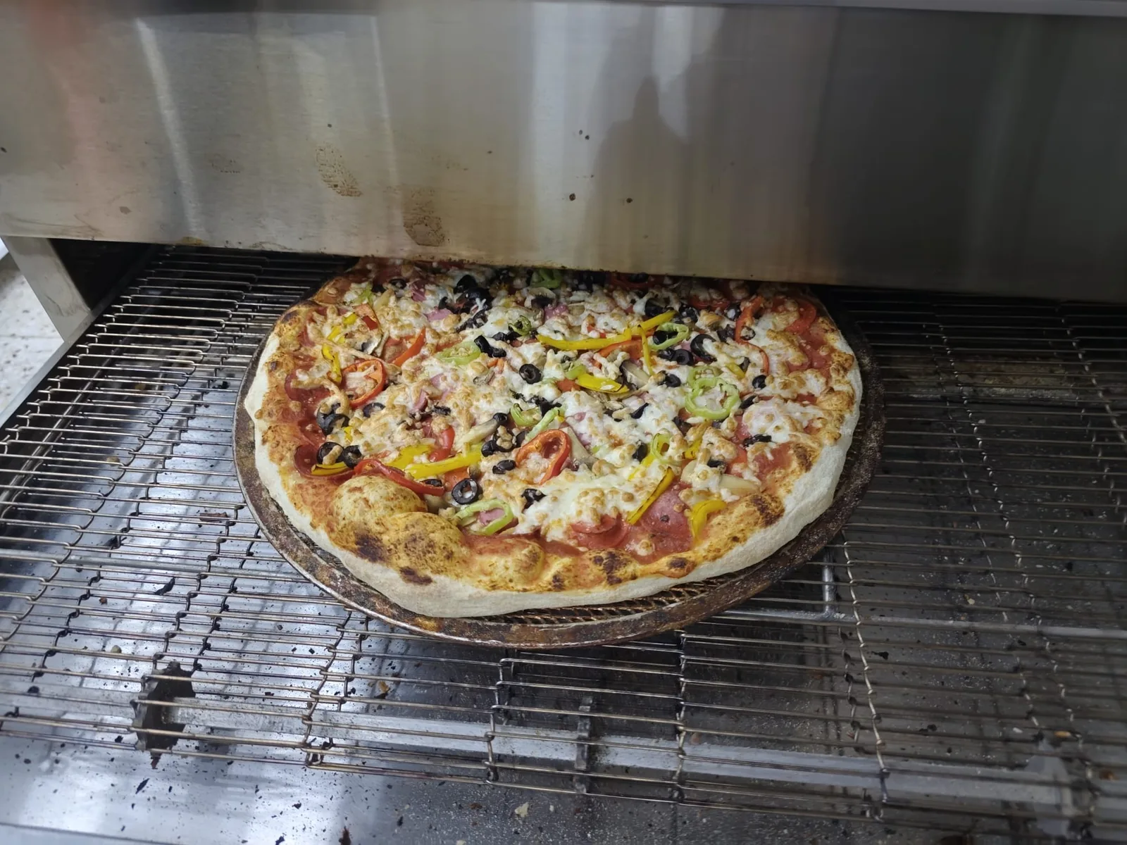 4 Taste pizza Buca