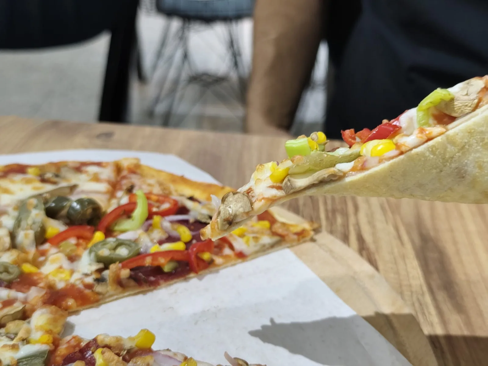 4 Taste taş fırın pizza